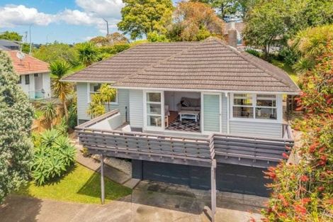 Photo of property in 37 Rosalind Road, Glenfield, Auckland, 0629