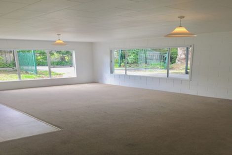 Photo of property in 31 Ocean View Road, Hatfields Beach, Orewa, 0931