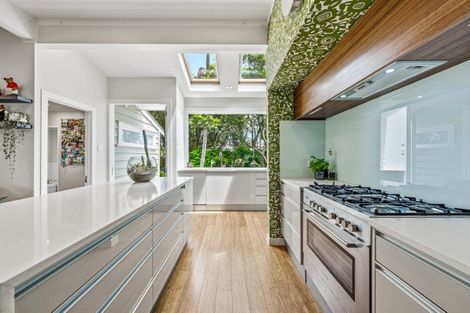 Photo of property in 1/9a Regent Street, Devonport, Auckland, 0624