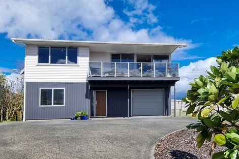 Photo of property in 1 Tindalls Bay Road, Tindalls Beach, Whangaparaoa, 0930
