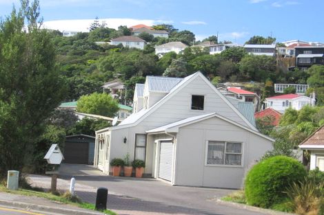 Photo of property in 112 Miramar North Road, Miramar, Wellington, 6022