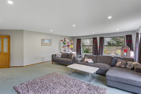 Photo of property in 2 Southleigh, Raumati South, Paraparaumu, 5032