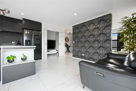 Photo of property in 5 Kowaro Street, Rototuna North, Hamilton, 3210