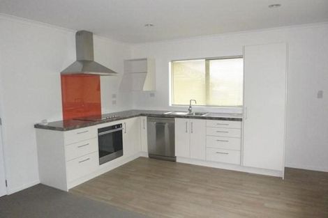 Photo of property in 94 Sunstone Crescent, Timberlea, Upper Hutt, 5018