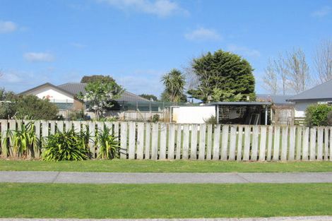 Photo of property in 12 Barbara Grove, Papamoa Beach, Papamoa, 3118