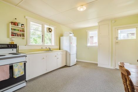 Photo of property in 72 Glenpark Avenue, Mornington, Dunedin, 9011