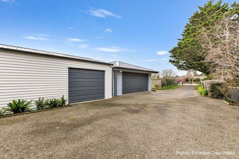 Photo of property in 1098 Queen Street East, Levin, 5571
