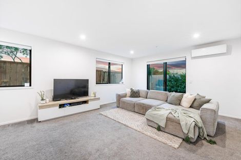 Photo of property in 52f Vodanovich Road, Te Atatu South, Auckland, 0610