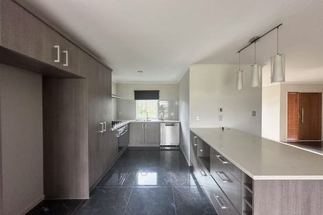 Photo of property in 10 Jezero Drive, Massey, Auckland, 0614