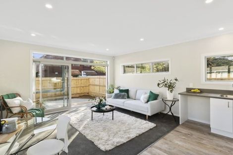 Photo of property in 39 Barber Grove, Moera, Lower Hutt, 5010