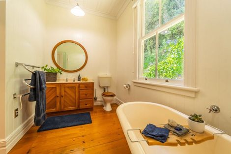 Photo of property in 16 Creswell Street, Opua, 0200