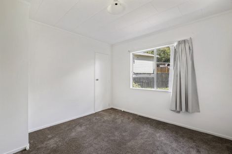 Photo of property in 2/8 Helena Street, Massey, Auckland, 0614