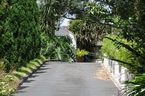Photo of property in 2 Saint Leonards Road, Hauraki, Auckland, 0622