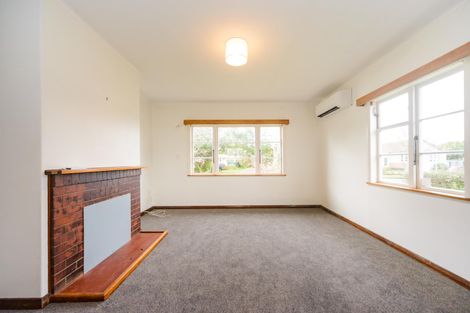Photo of property in 4 Savage Crescent, West End, Palmerston North, 4412
