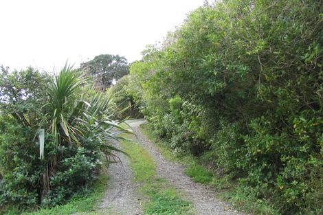 Photo of property in 19 Kotare Drive, Coopers Beach, 0420