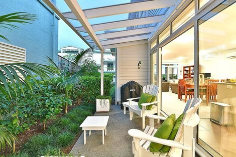 Photo of property in 14 Plantation Terrace, Orewa, 0931