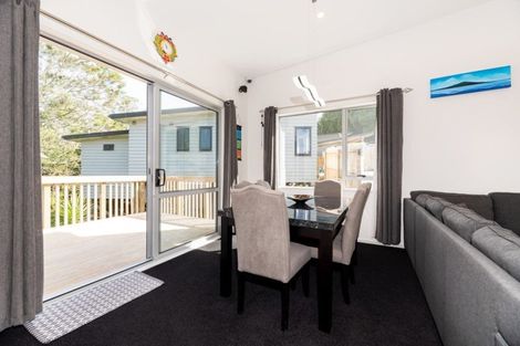 Photo of property in 27f Rehia Road, Massey, Auckland, 0614