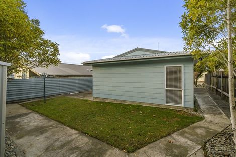 Photo of property in 4 Coromandel Court, Roslyn, Palmerston North, 4414