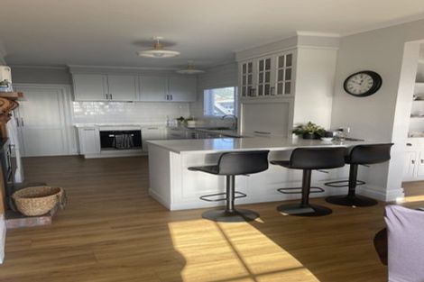 Photo of property in 56 Paynters Avenue, Strandon, New Plymouth, 4312