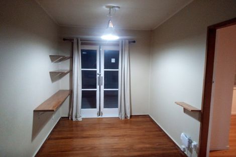 Photo of property in 60 Beach Haven Road, Beach Haven, Auckland, 0626