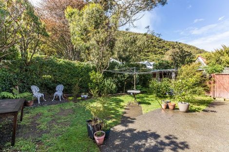 Photo of property in 2/159 Muritai Road, Eastbourne, Lower Hutt, 5013