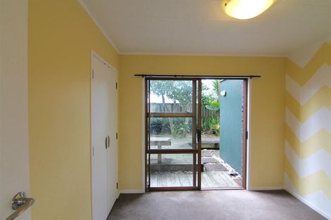 Photo of property in 5/46 Seabrook Avenue, New Lynn, Auckland, 0600