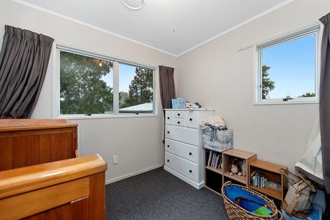 Photo of property in 21 Crescent Court, Melville, Hamilton, 3206
