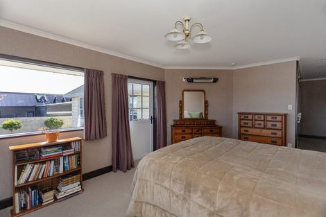 Photo of property in 150 Perth Street, Holmes Hill, Oamaru, 9401