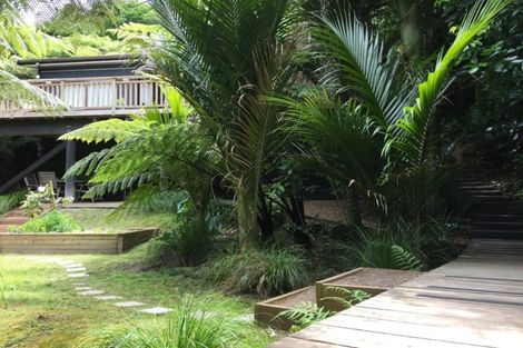 Photo of property in 25 Kennedy Avenue, Forrest Hill, Auckland, 0620