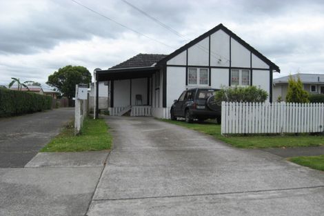 Photo of property in 2/6 Cape Road, Mangere, Auckland, 2022