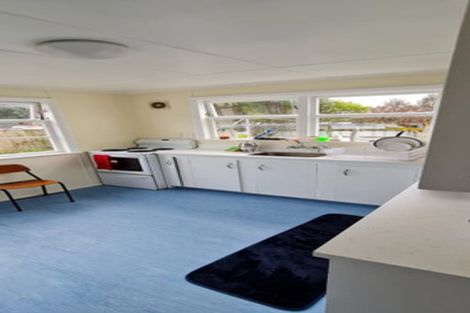 Photo of property in 6 Roxburgh Grove, Petone, Lower Hutt, 5012