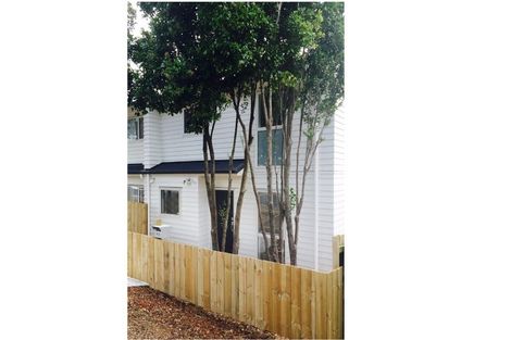 Photo of property in 53 Seymour Road, Sunnyvale, Auckland, 0612