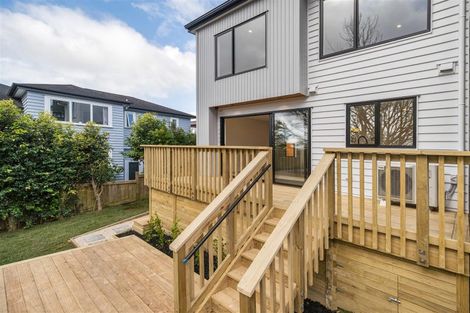 Photo of property in 30b Coronation Road, Hillcrest, Auckland, 0627