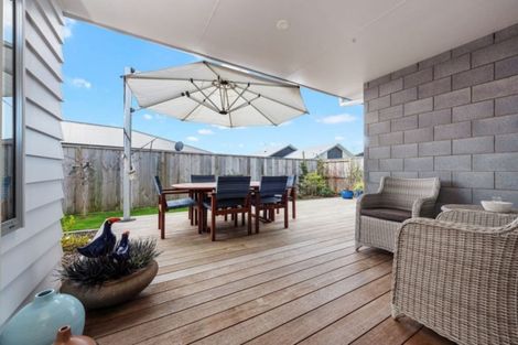 Photo of property in 39 Kahuparere Crescent, Pyes Pa, Tauranga, 3112