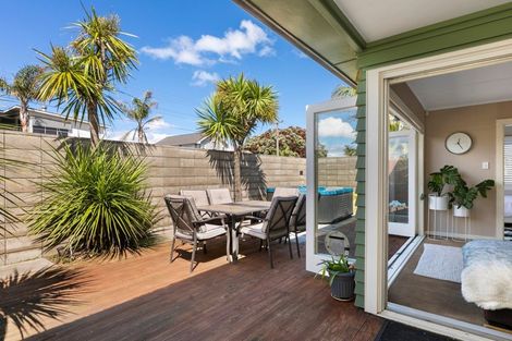 Photo of property in 32a Oceanbeach Road, Mount Maunganui, 3116