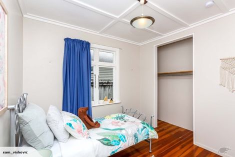 Photo of property in 14 Pukenui Street, Strandon, New Plymouth, 4312