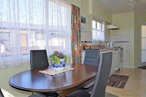 Photo of property in 129 Queen Street West, Levin, 5510