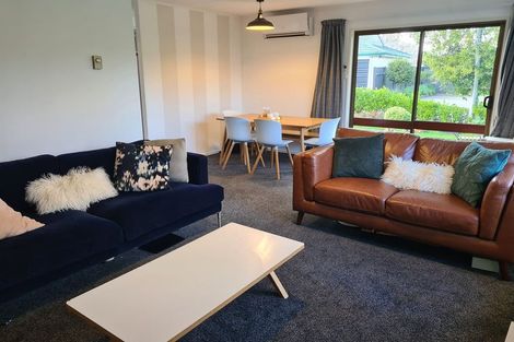 Photo of property in 32 Redwood Grove, Hokowhitu, Palmerston North, 4410