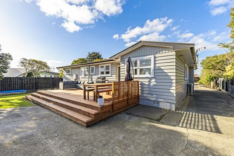 Photo of property in 1 Alma Place, Milson, Palmerston North, 4414