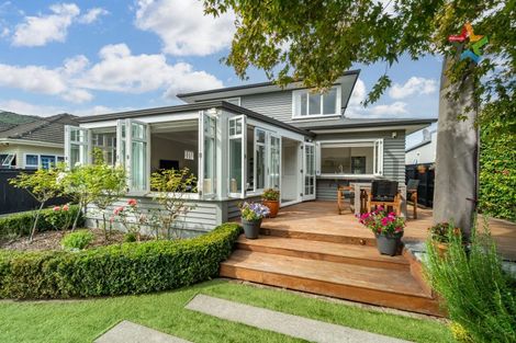 Photo of property in 15 Fairfield Avenue, Fairfield, Lower Hutt, 5011