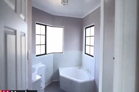 Photo of property in 11 Country Lane, Western Heights, Hamilton, 3200