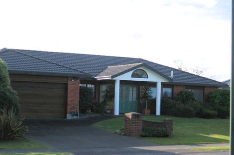 Photo of property in 197 Lakeside Drive, Orewa, 0931