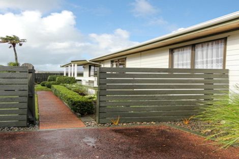 Photo of property in 247 Tukapa Street, Westown, New Plymouth, 4310