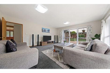Photo of property in 2/18 Murmont Street, Bishopdale, Christchurch, 8053