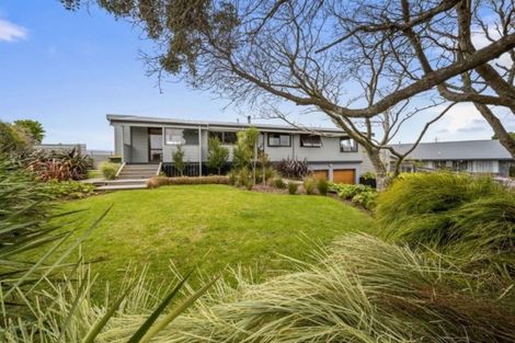 Photo of property in 9 Ash Place, Whalers Gate, New Plymouth, 4310
