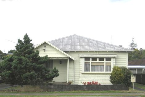 Photo of property in 46 Titirangi Road, New Lynn, Auckland, 0600