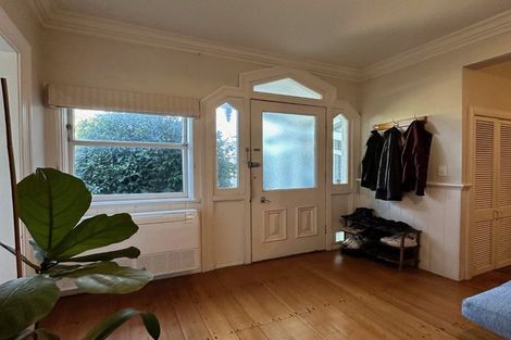 Photo of property in 13 Tinakori Road, Thorndon, Wellington, 6011