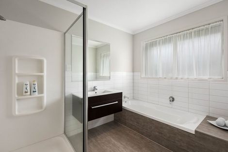 Photo of property in 8 Maniaroa Drive, Katikati, 3129