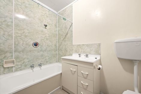 Photo of property in 1/16 Riverbank Street, Ebdentown, Upper Hutt, 5018