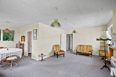 Photo of property in 3 Oawai Place, Marfell, New Plymouth, 4310